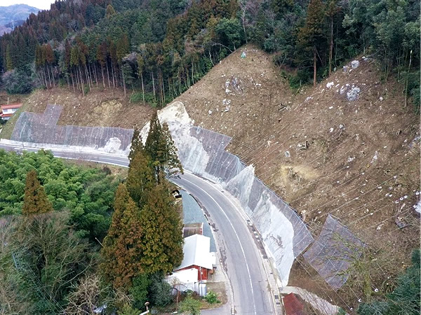 木次町寺領地内 - 落石防護柵工